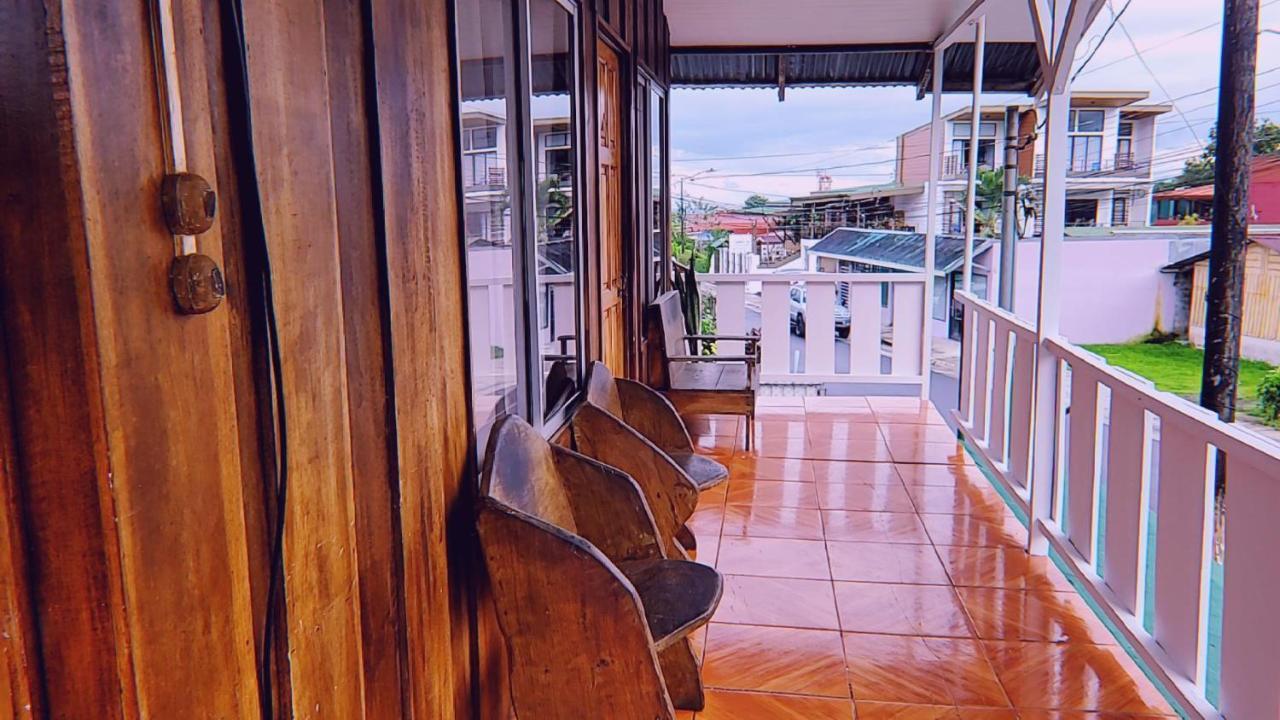 A Pousada Alpha Arenal La Fortuna Exterior foto